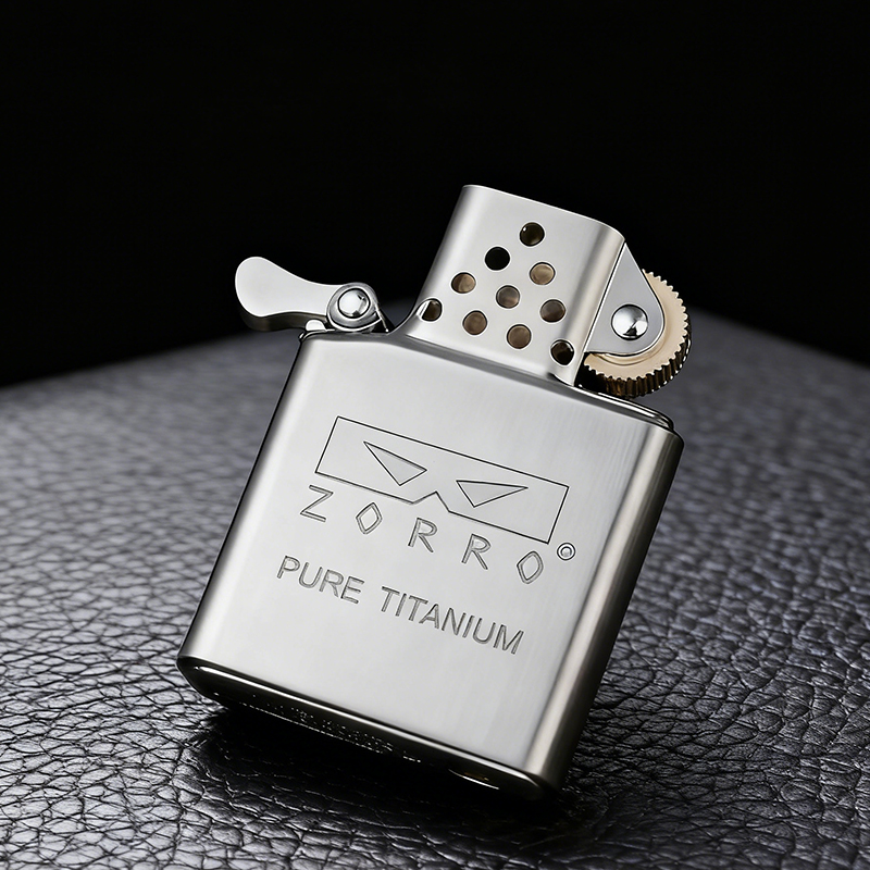 ZORRO'nun Üçüncü Nesil Saf Mer - Lighter Insert Zippo incelemesi ve fiyatı
